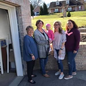 Meet your Posher, Emily